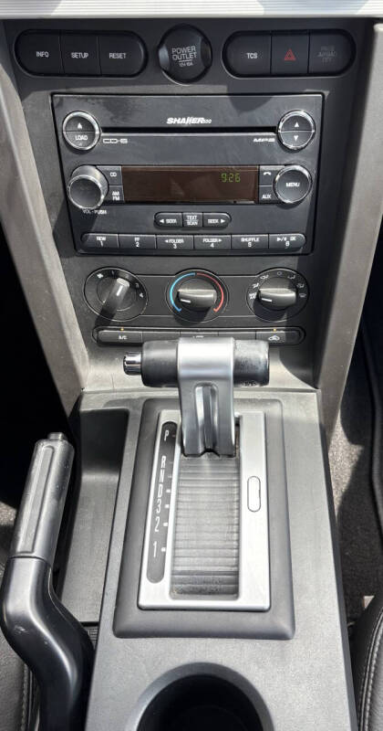 2008 Ford Mustang GT Deluxe