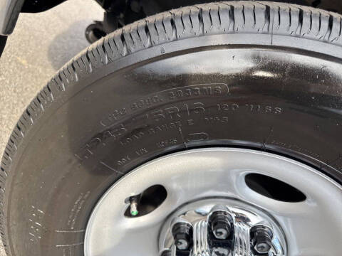 2025 Chevrolet Express 2500