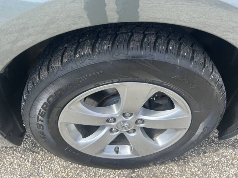 2013 Toyota Sienna LE 8-Passenger