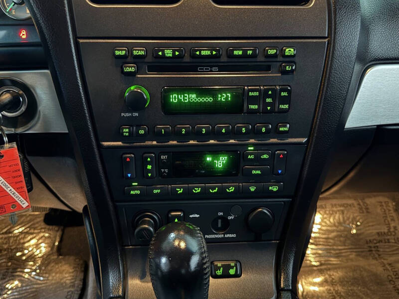 2003 Ford Thunderbird Deluxe