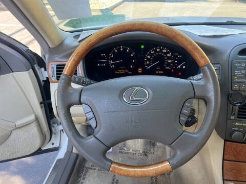 2004 Lexus LS 430