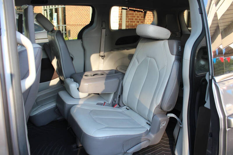 2018 Chrysler Pacifica Touring L Plus