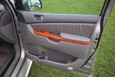 2008 Toyota Sienna XLE