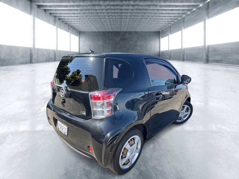 2013 Scion iQ