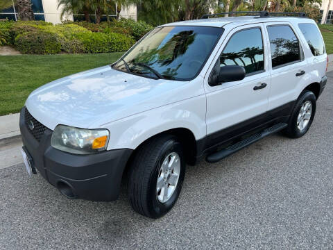 2005 Ford Escape for sale at GM Auto Group in Arleta CA