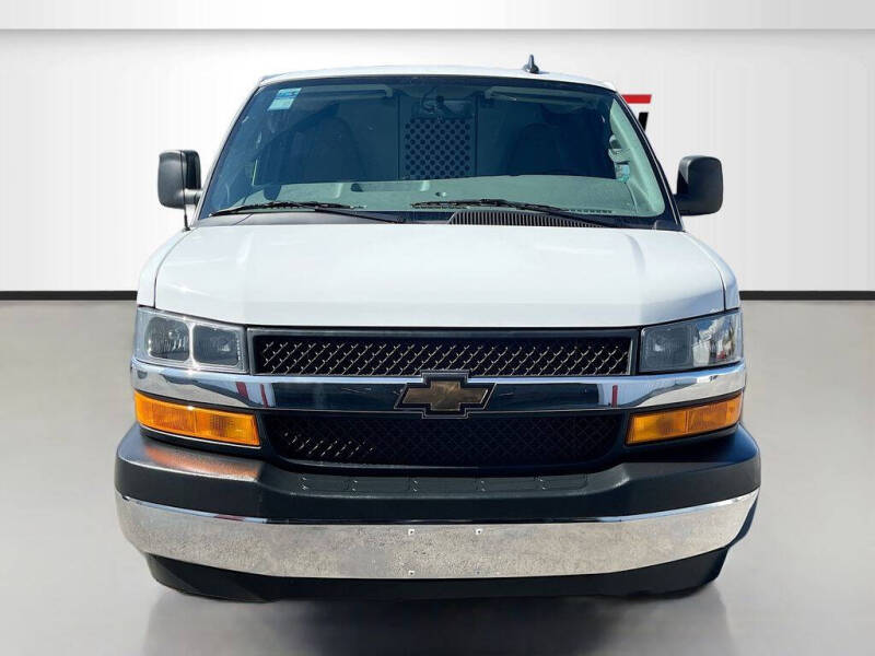 2024 Chevrolet Express 2500