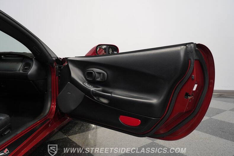 2004 Chevrolet Corvette