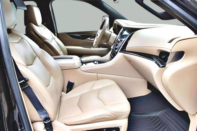 2018 Cadillac Escalade Platinum