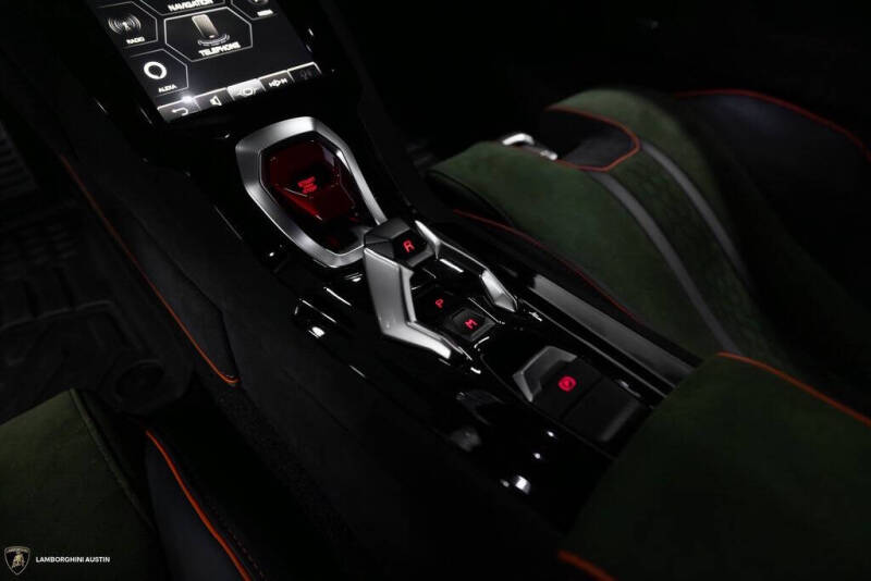 2024 Lamborghini Huracan Sterrato