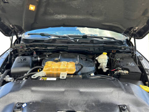 2015 RAM 1500 SLT