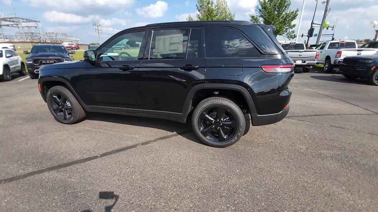 2024 Jeep Grand Cherokee for sale at Victoria Auto Sales in Victoria, MN