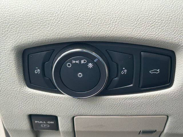 2018 Lincoln Continental Select