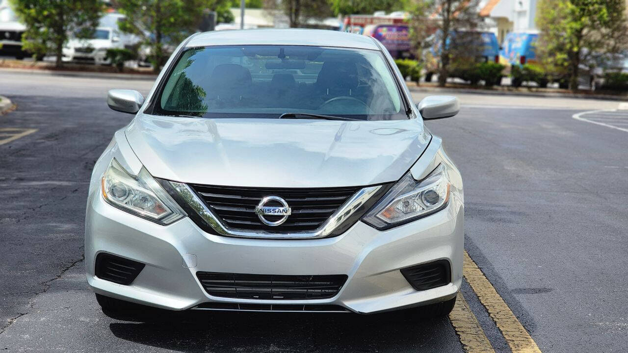 2017 Nissan Altima  - $9,900