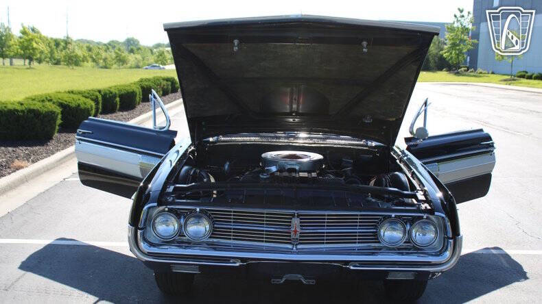 1962 Oldsmobile Starfire