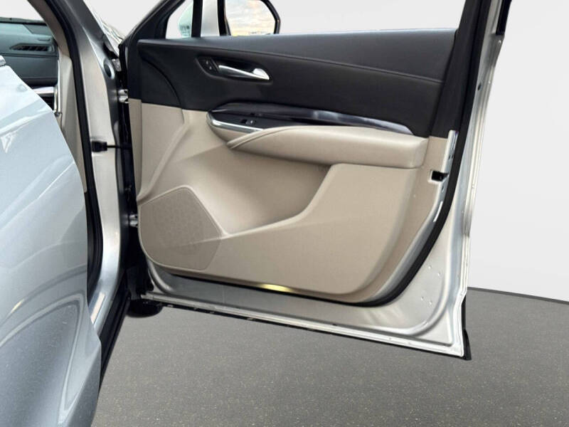 2022 Cadillac XT4 Luxury