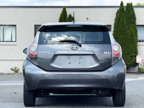 2012 Toyota Prius c
