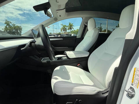2023 Tesla Model Y Long Range