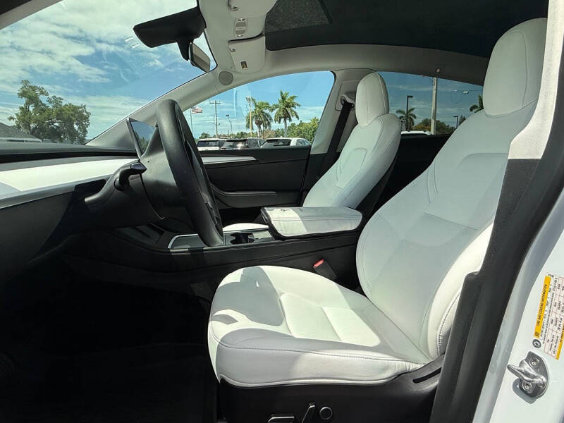 2023 Tesla Model Y Long Range