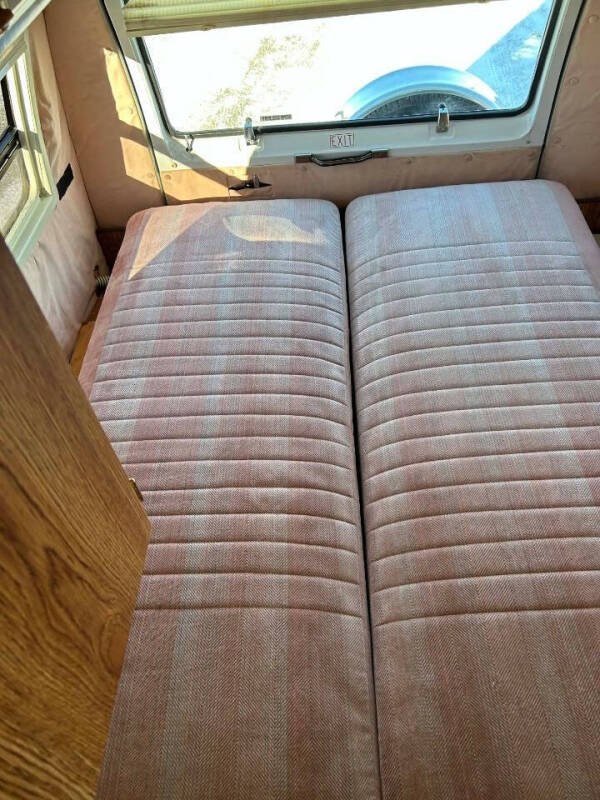 1991 Dodge Ram Van B350