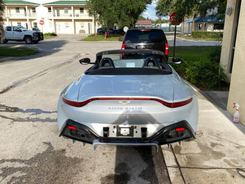 2022 Aston Martin Vantage