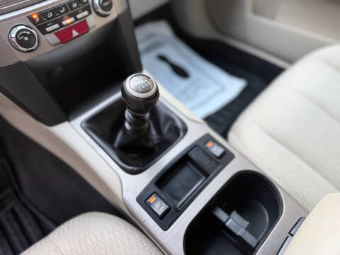 2011 Subaru Outback 2.5i Premium