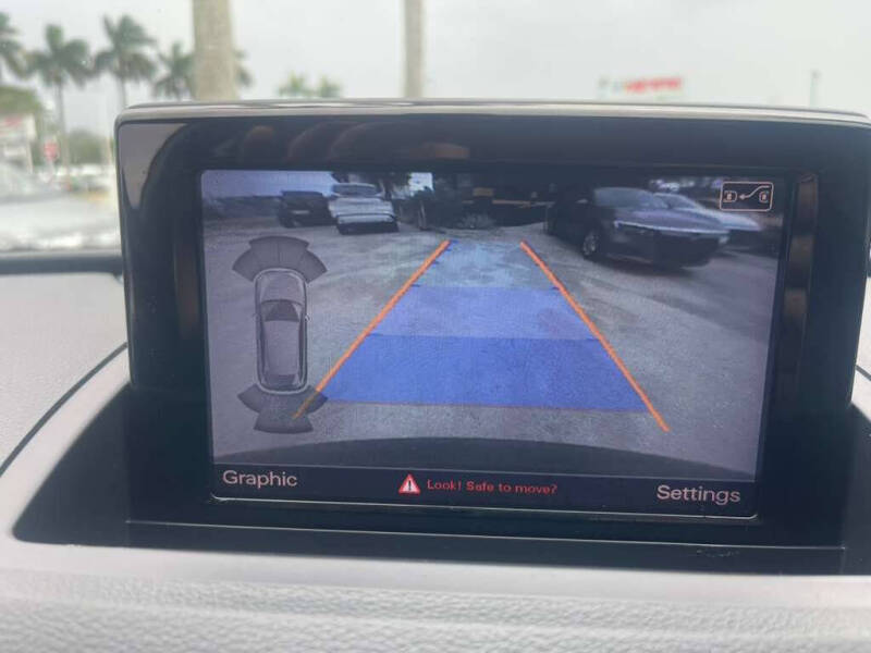 2016 Audi Q3 2.0T quattro Premium Plus