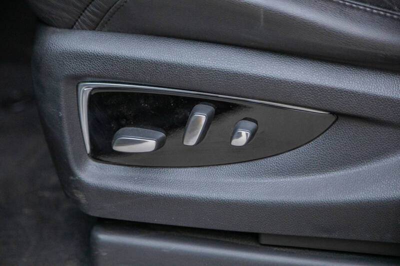 2018 Cadillac Escalade Standard