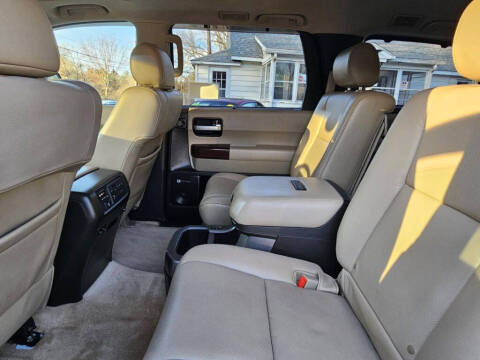 2011 Toyota Sequoia Platinum