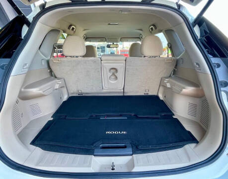 2016 Nissan Rogue SV