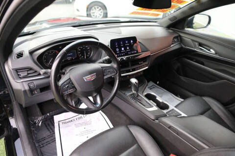 2023 Cadillac CT4 Premium Luxury