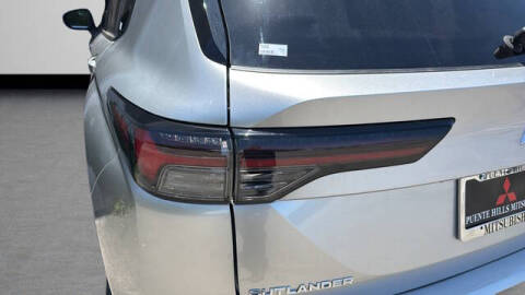 2026 Mitsubishi Outlander SE