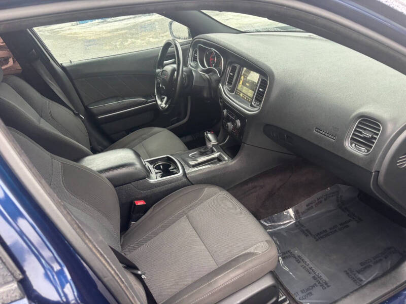 2017 Dodge Charger SXT