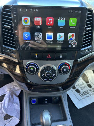 2011 Hyundai Santa Fe SE