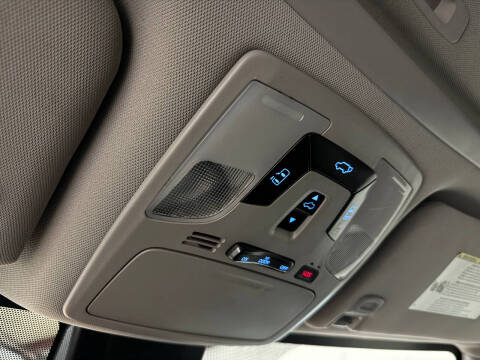 2020 Toyota Sienna XLE Premium 8-Passenger