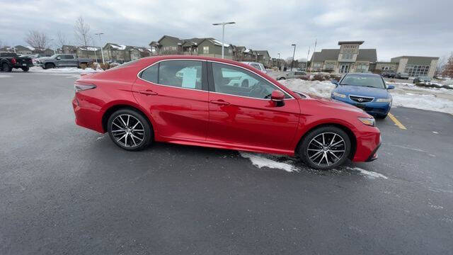 2023 Toyota Camry SE