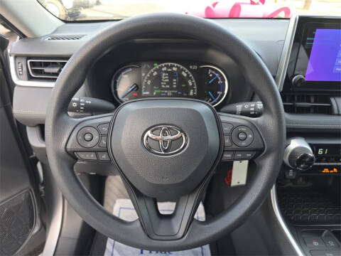 2025 Toyota RAV4 Hybrid LE