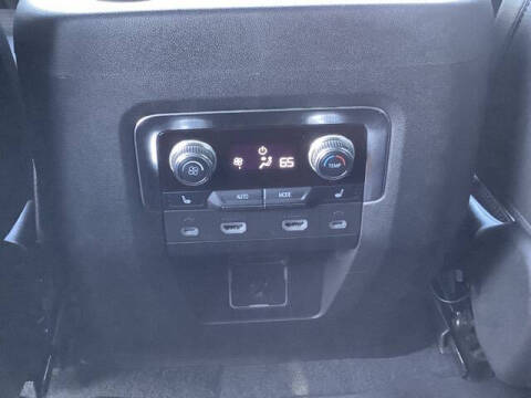 2021 GMC Yukon XL AT4