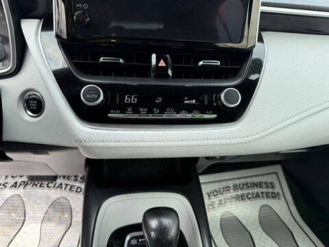 2023 Toyota Corolla Hatchback SE