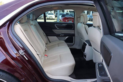 2018 Lincoln Continental Select