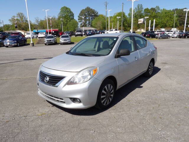 2013 Nissan Versa 1.6 SV