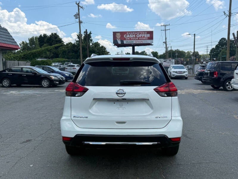 2017 Nissan Rogue SV