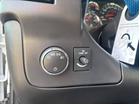 2025 Chevrolet Express 2500