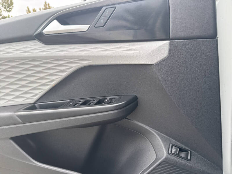 2022 Volkswagen Taos S