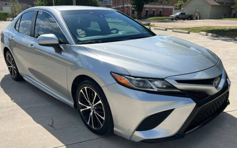 2018 Toyota Camry for sale at GT Auto in Lewisville TX