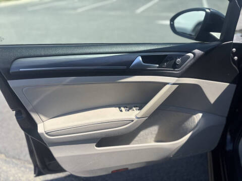 2019 Volkswagen e-Golf SEL Premium