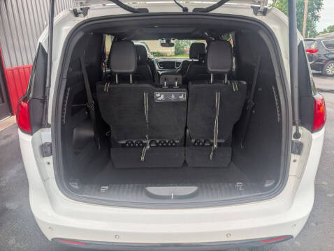 2018 Chrysler Pacifica Touring L Plus