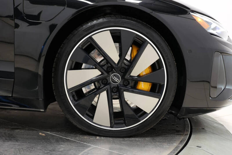 2022 Audi RS e-tron GT quattro