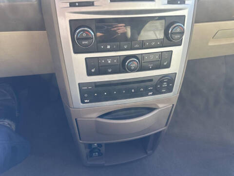 2010 Chrysler Town and Country Limited