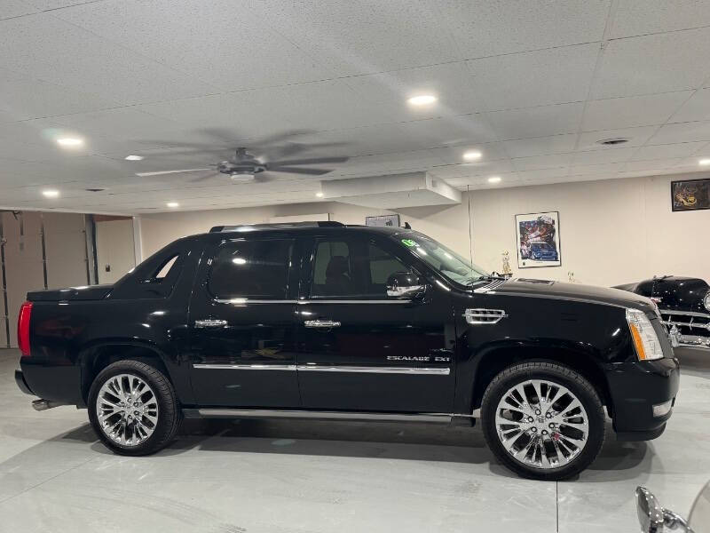 Black 2013 Cadillac Escalade EXT Premium AWD Premium 4dr Pickup 1