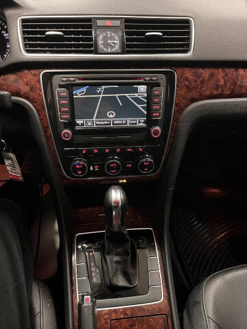 2012 Volkswagen Passat SEL PZEV